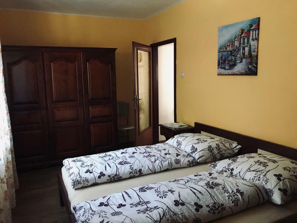 Apartma Evi Zaga Luaran gambar